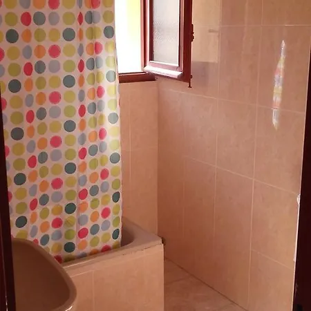 Hostal Salou ゲストハウス